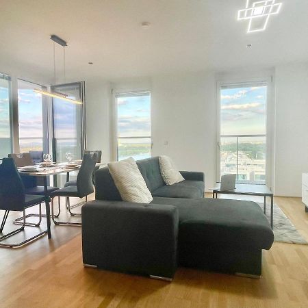 Luxury Waterfront Sky Residence Vienne Extérieur photo