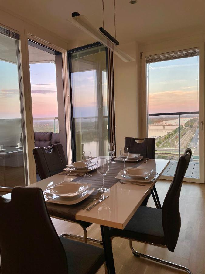 Luxury Waterfront Sky Residence Vienne Extérieur photo