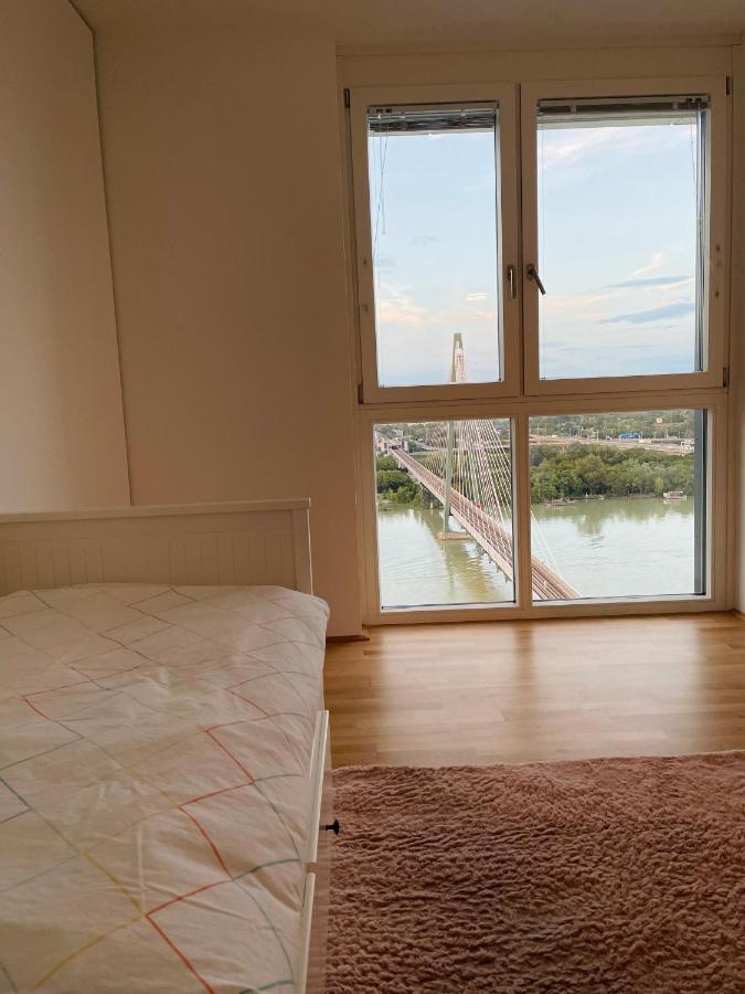 Luxury Waterfront Sky Residence Vienne Extérieur photo